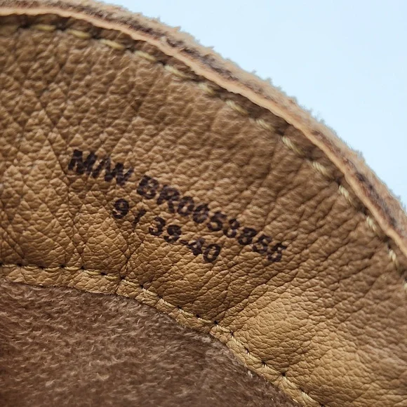 BORN MALTA ll SUEDE ANKLE BOOT - Picture 9 of 13